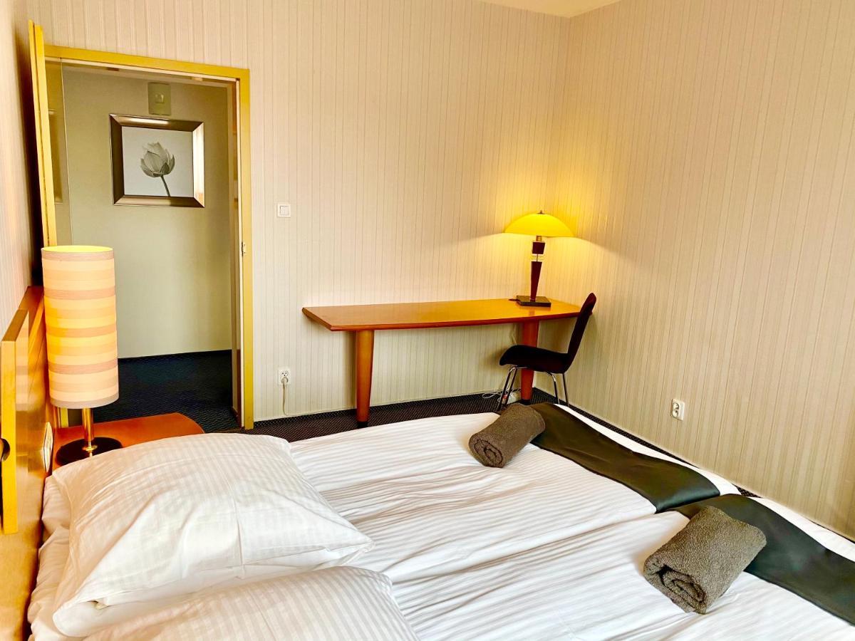 Las Slupski Premium Business Apartament Nr 7 Wifi Netflix Smart Tv50 Two Bedrooms Two Extra Large Double Beds Up To 6 People Full Pleasure Quality Stay (Adults Only) Exterior foto